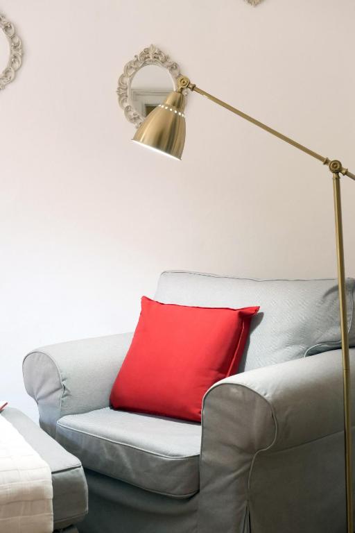 A seating area at ComeCasa 2 bedrooms Apartment in via Curtatone