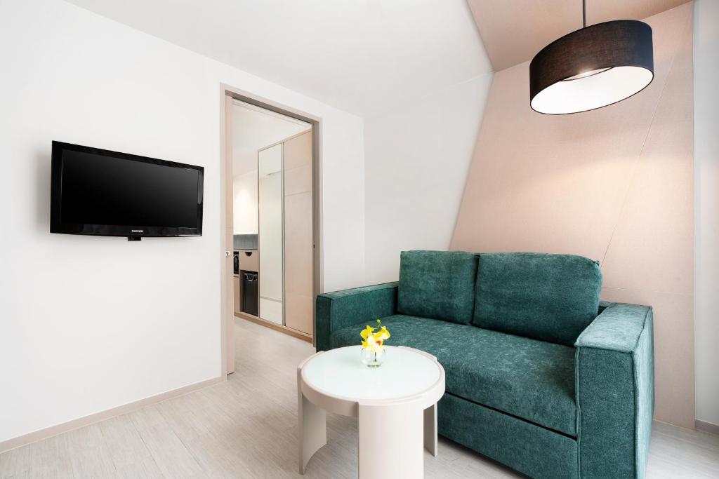 Hyatt Place Bangkok Sukhumvit 1 - Resim 15