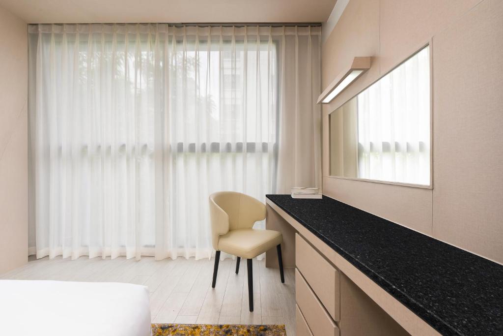 Hyatt Place Bangkok Sukhumvit 1 - Resim 25