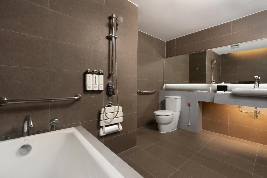 Hyatt Place Bangkok Sukhumvit 1 - Resim 29