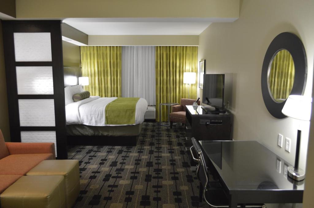 Best Western Plus University Inn photo