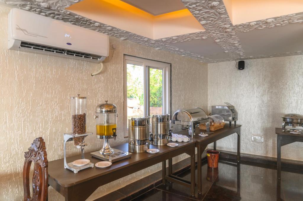 Posezení v ubytování Nazri Hotel - Near Arambol Beach