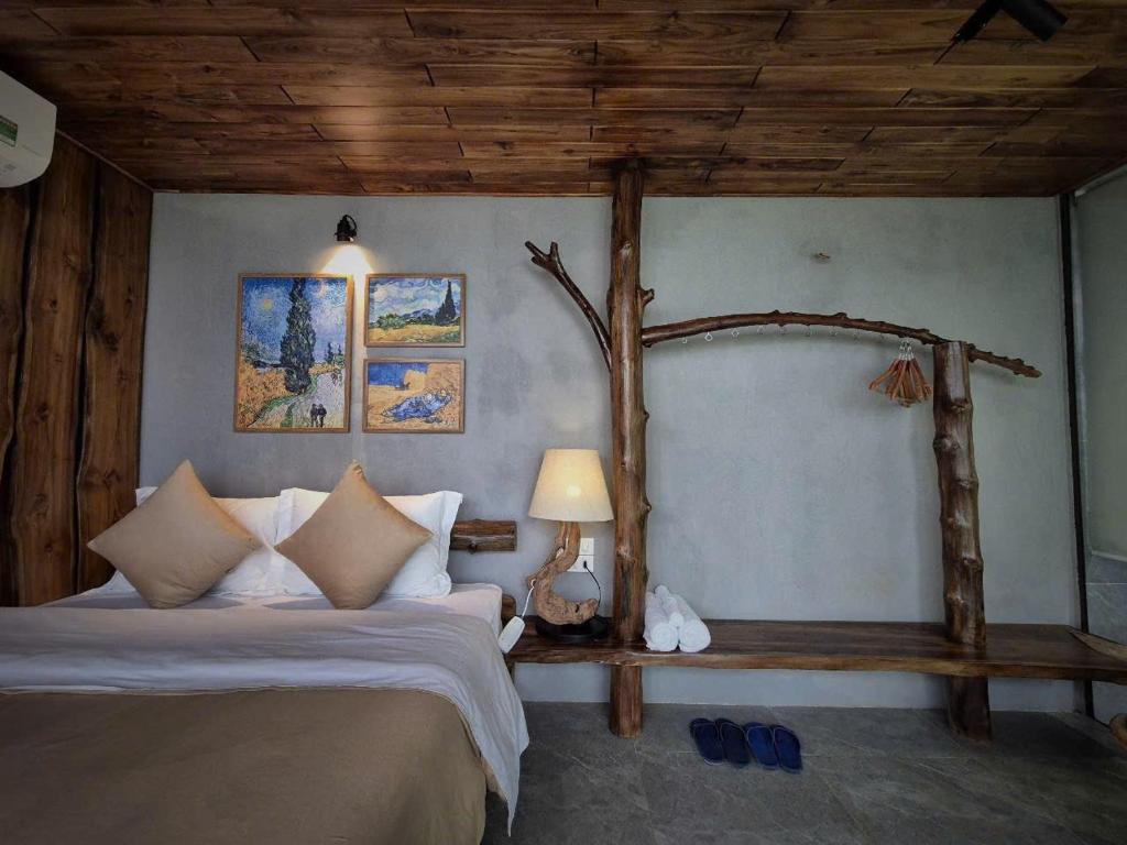 Hippie Home - King Room With Mountain View