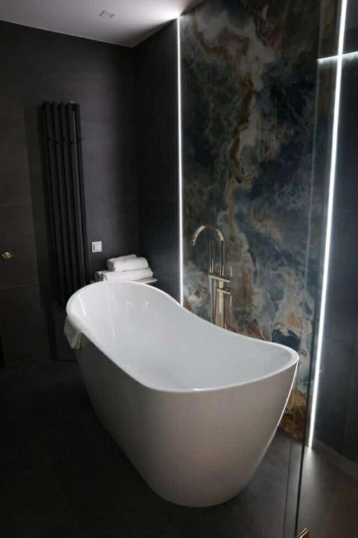 Paris in Cracow Apartment - 15