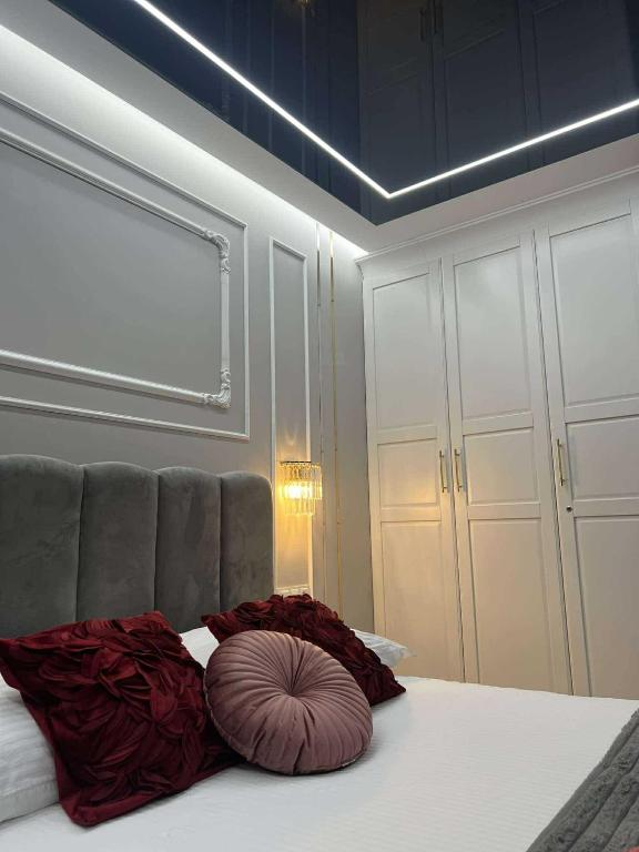 Paris in Cracow Apartment - 10