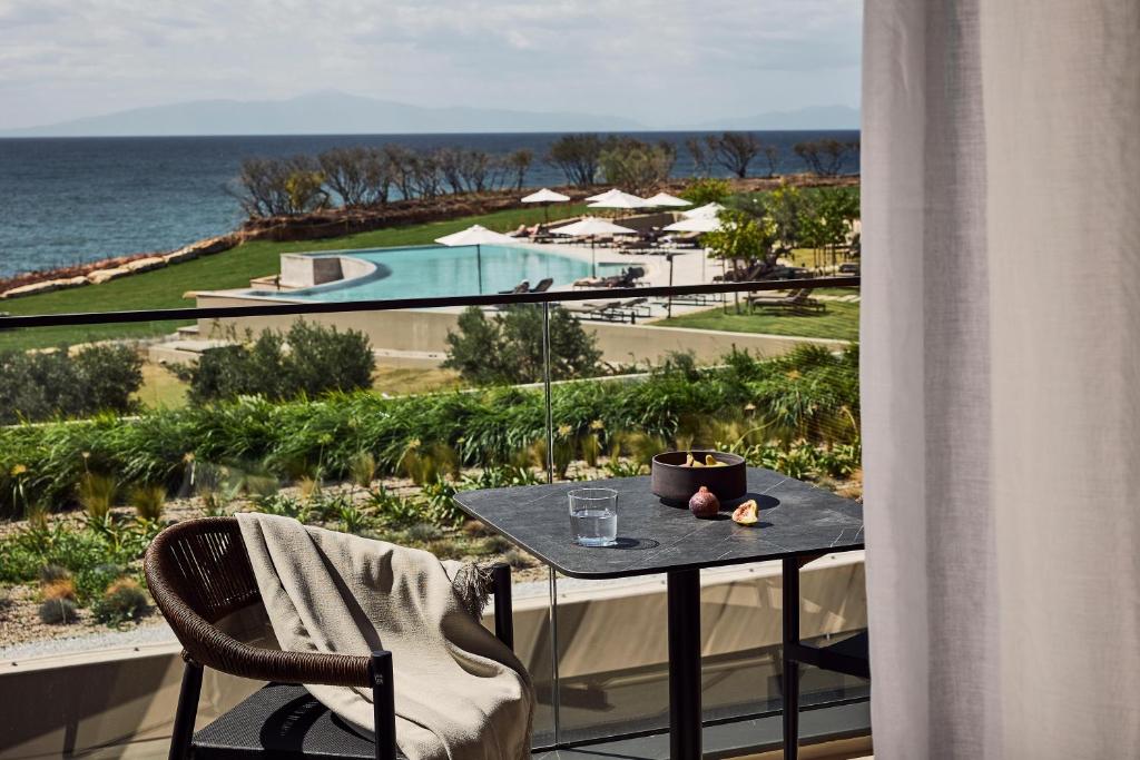 Bazén v ubytování Zélia Halkidiki, part of Destination by Hyatt nebo v jeho okolí