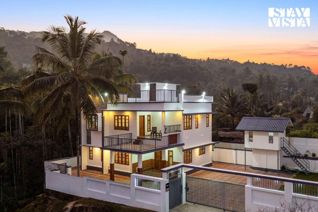 Naturlandskabet i nærheden af villaen