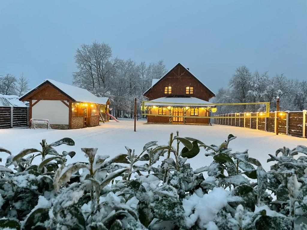 Kuća za odmor Marta-holiday house in nature - Haus Mit Vier Schlafzimmern