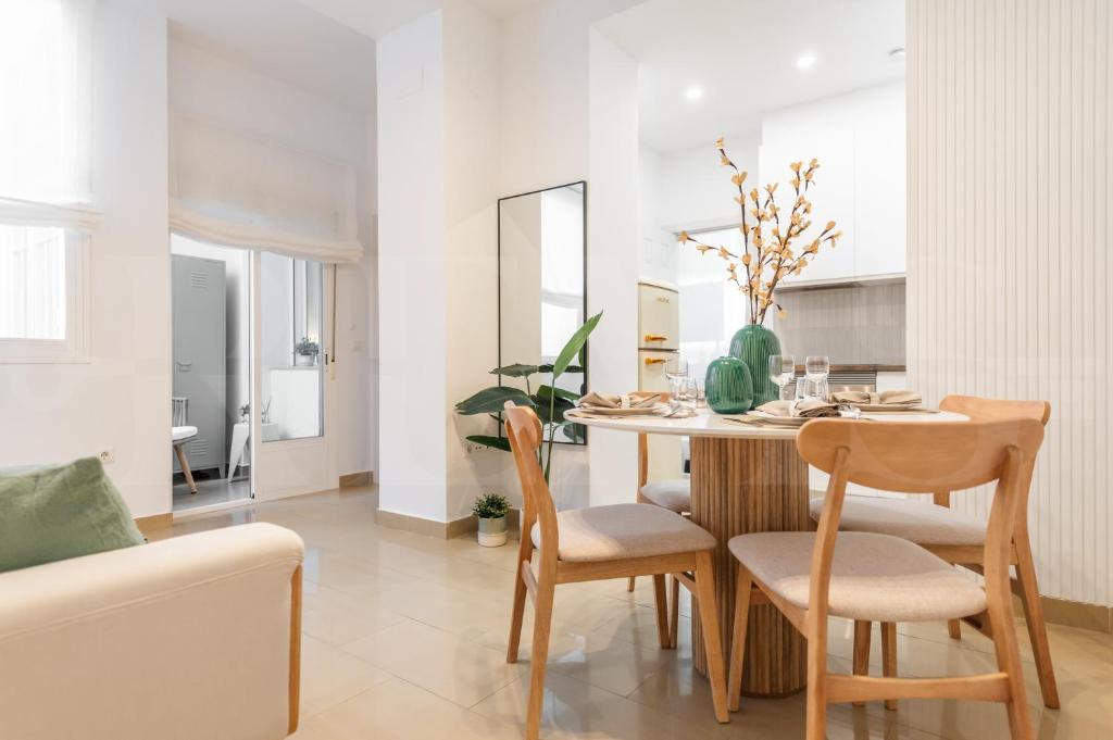 Cozy apartment in the heart of Malaga by REMS