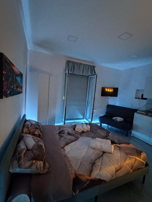 Bro and sis house
