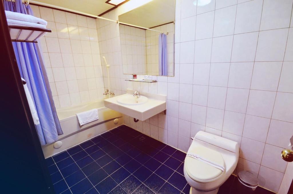 Abbo Hotel - 駐車場付きのツインルーム