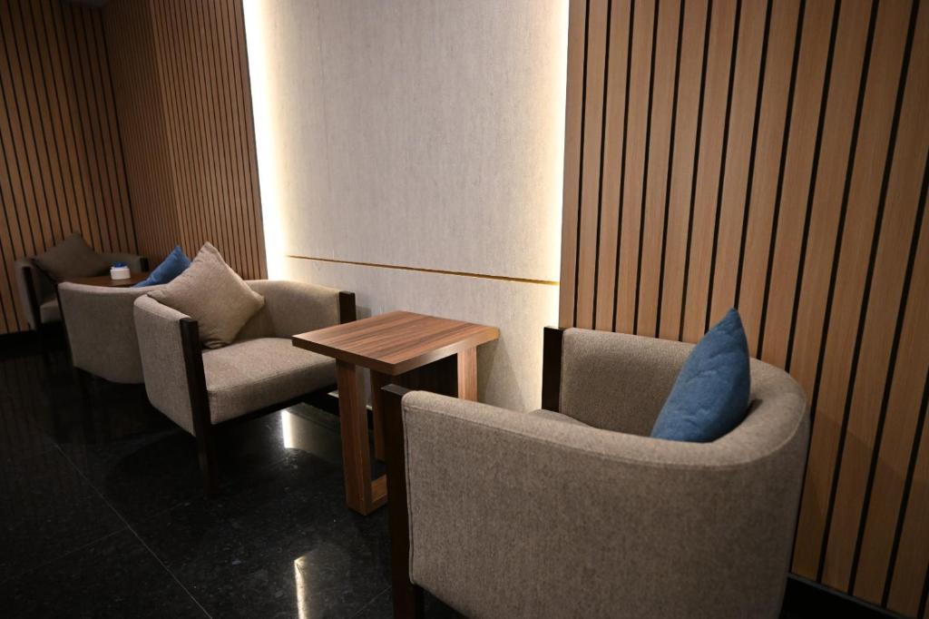 Posezení v ubytování Merkure Jeddah Al Hamraa Hotel
