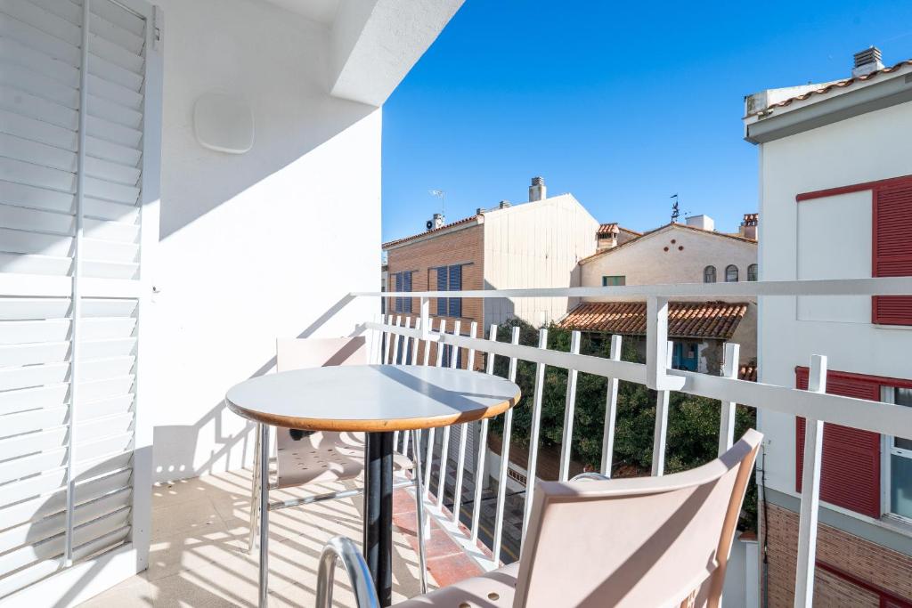 Balkón alebo terasa v ubytovaní Hauzify I Apartament Riera