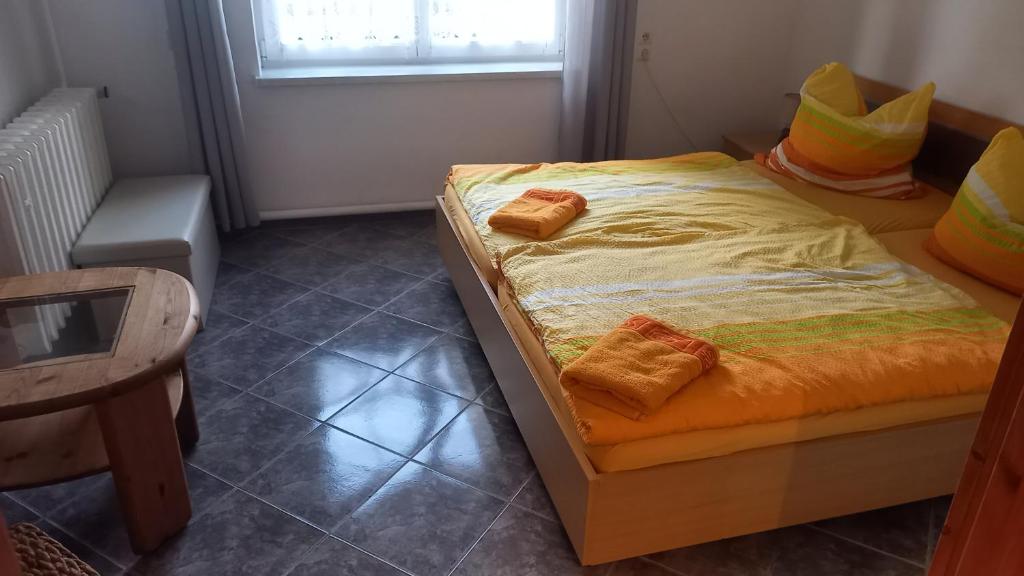Ένα ή περισσότερα κρεβάτια σε δωμάτιο στο Alte Schule Qualzow