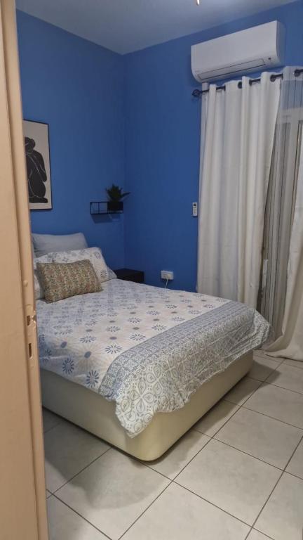 Postel nebo postele na pokoji v ubytování Howard rooms