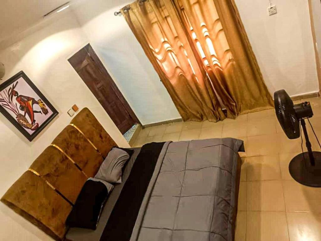 Posezení v ubytování 2-3 Bed Apt with Pool Wi-fi,24hrs Power,ps4
