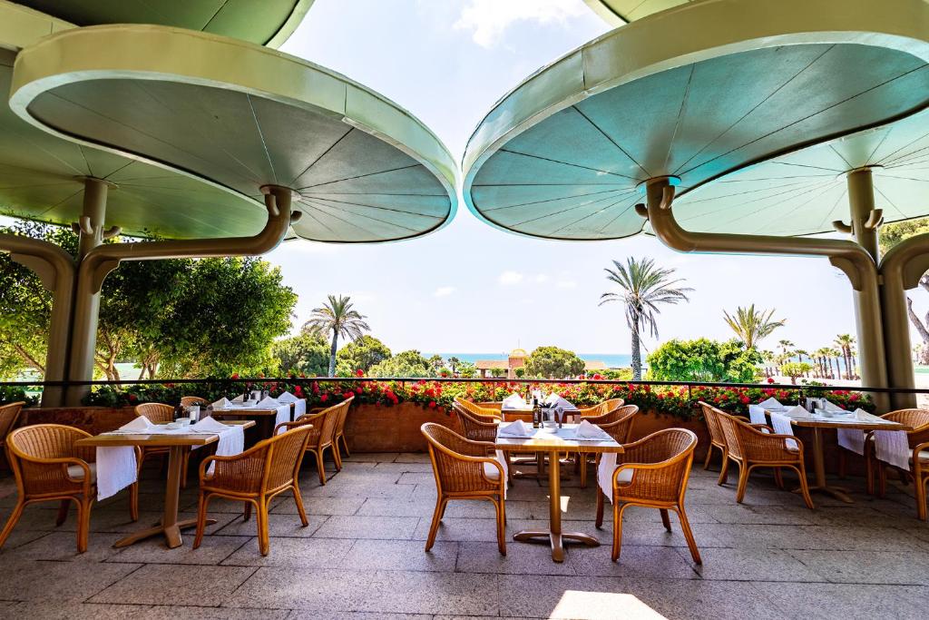 Restaurace v ubytování Gloria Verde Resort