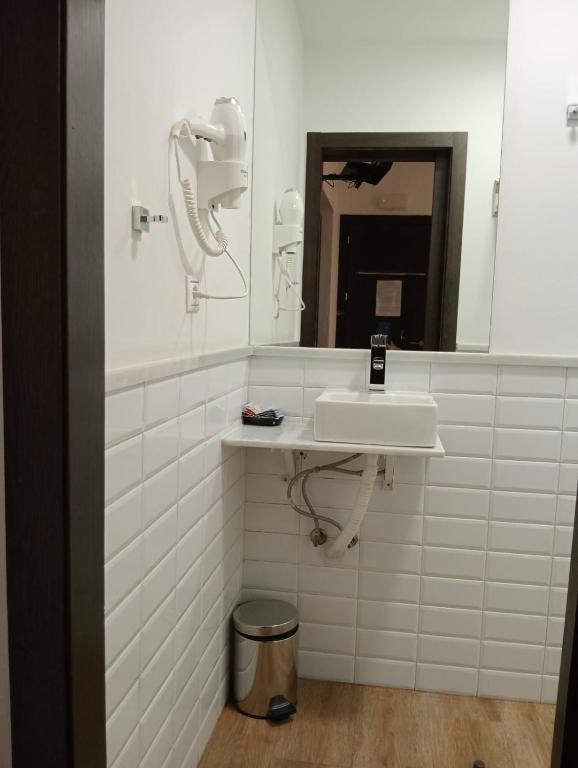 A bathroom at HOTEL BOUTIQUE ALMA ANDALUSí