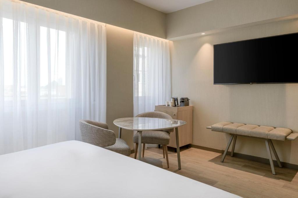 AC Hotel Carlton Madrid by Marriott - Resim 16