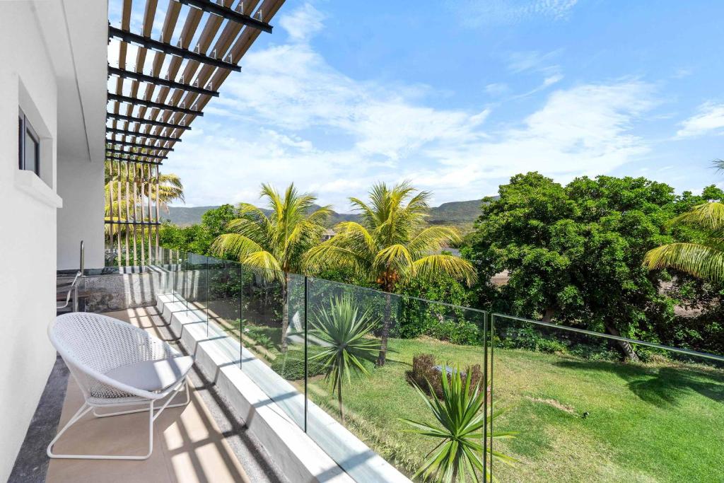 Zahrada ubytování Vesper Beach - Luxury Beachfront Apartment