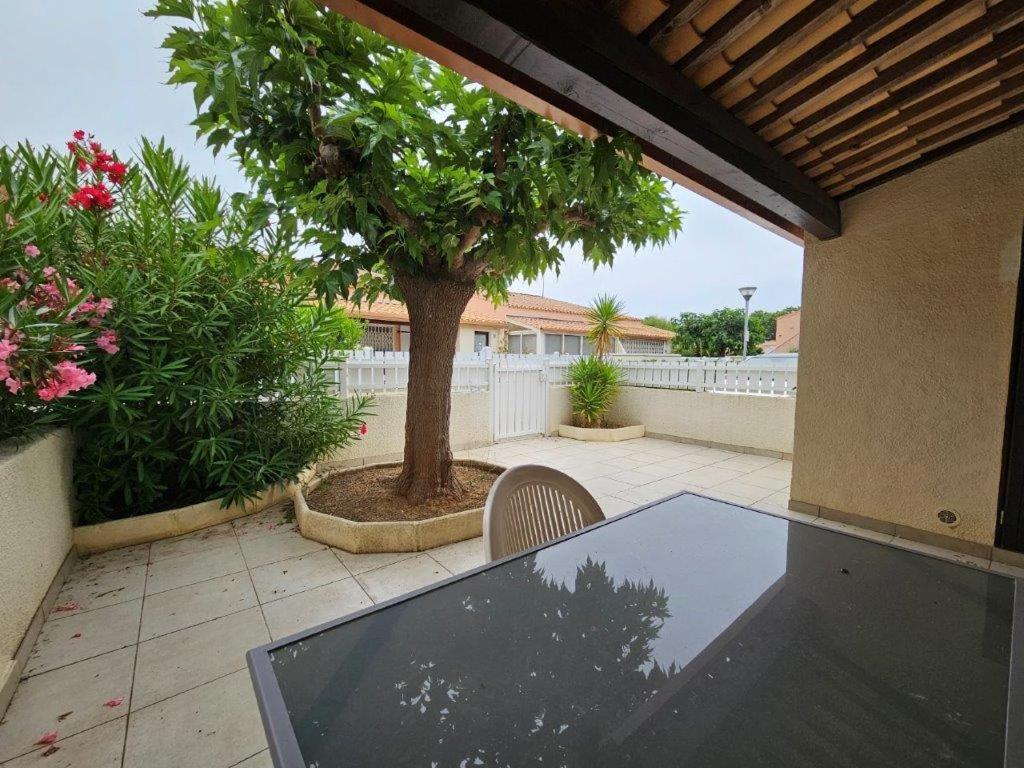 Balkón alebo terasa v ubytovaní PERLES DU SOLEIL Jolie villa T2 mezzanine piscine Rochelongue Cap d'Agde