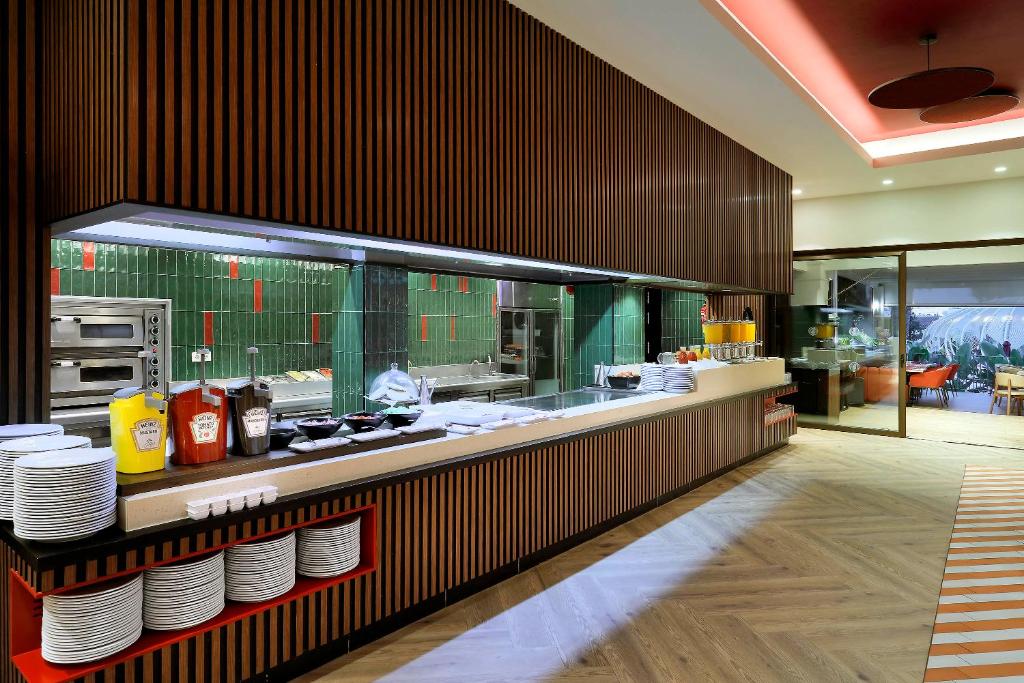 Hard Rock Hotel Marbella - Puerto Banús - Resim 18