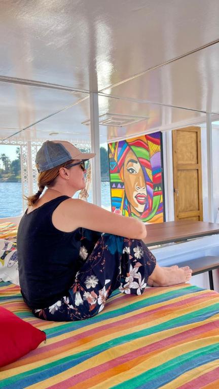 Hosté ubytování 2nights Felucca aswan kOmObo