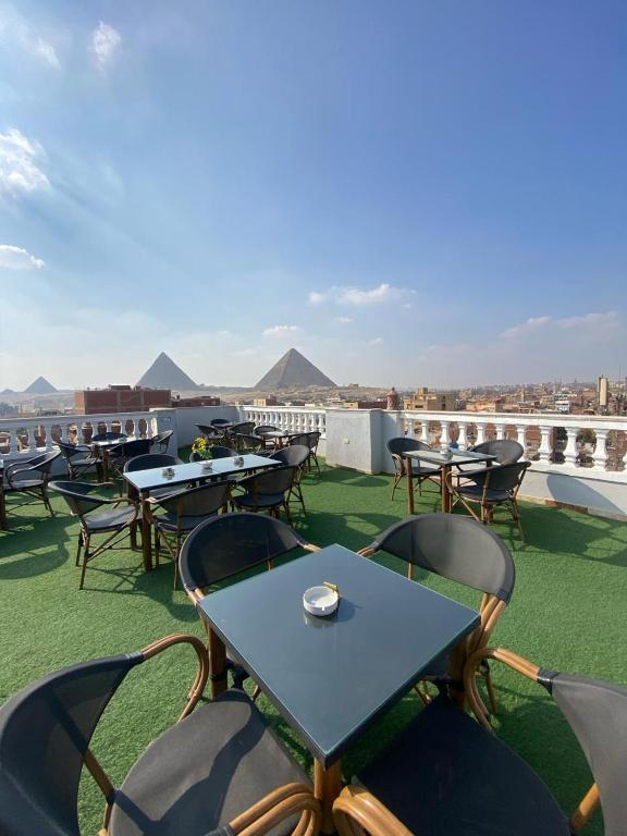 Nespecifikovaný výhled na hory nebo výhled na hory při pohledu z hotelu