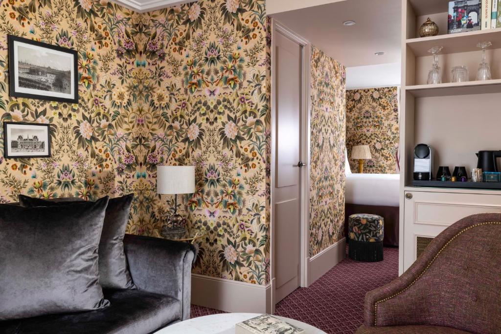 UNE AUTRE CHAMBRE - 10