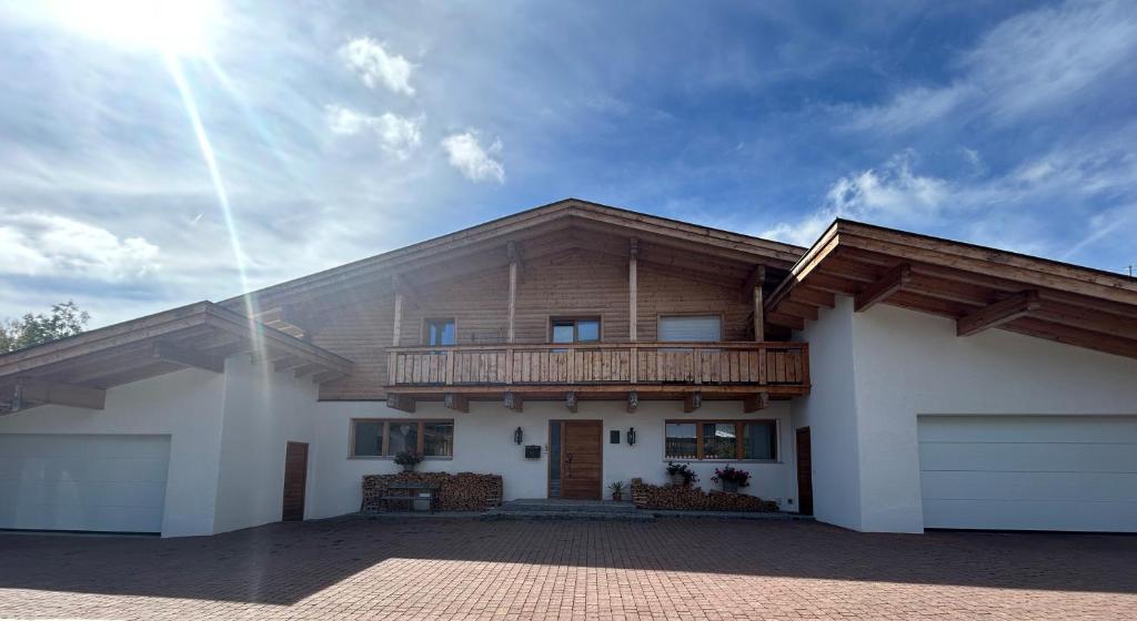 Budova, v ktorej sa apartmán nachádza