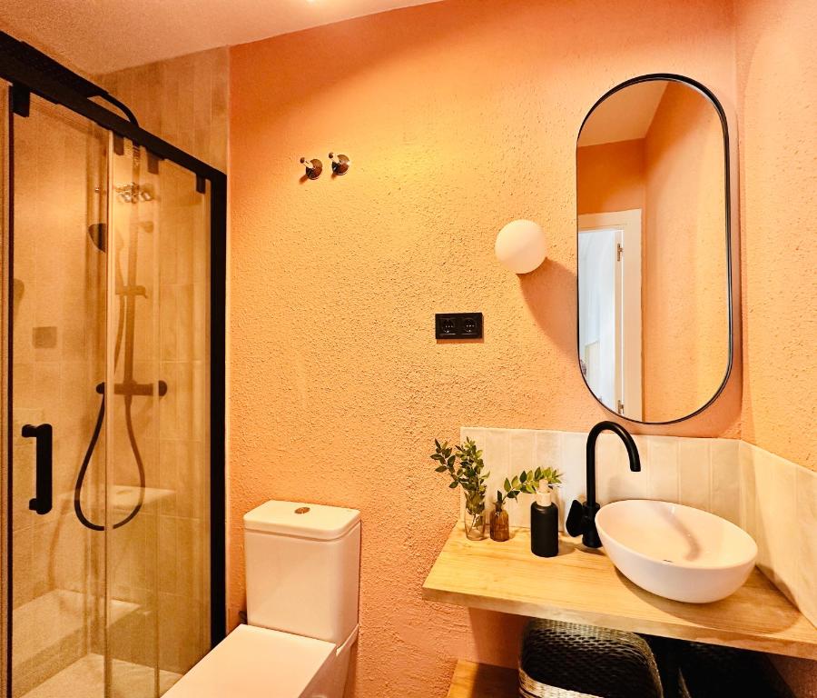 Autentic Boutique Moncloa - Resim 13