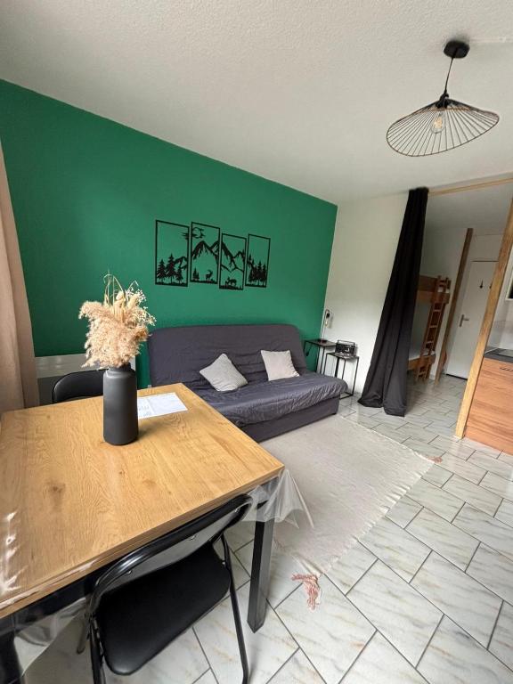 Photo de la galerie de l'établissement Studio Club Engaly I - Mathilde, à Le Plan