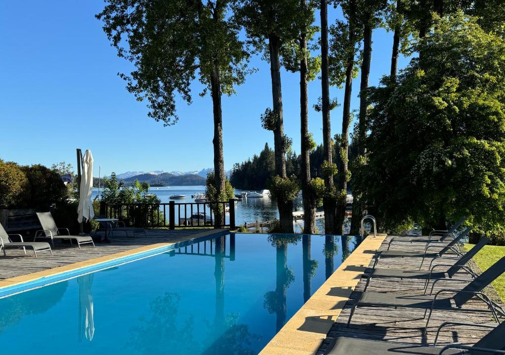 Bazén v ubytování La Escondida Casa De Huespedes & Spa nebo v jeho okolí