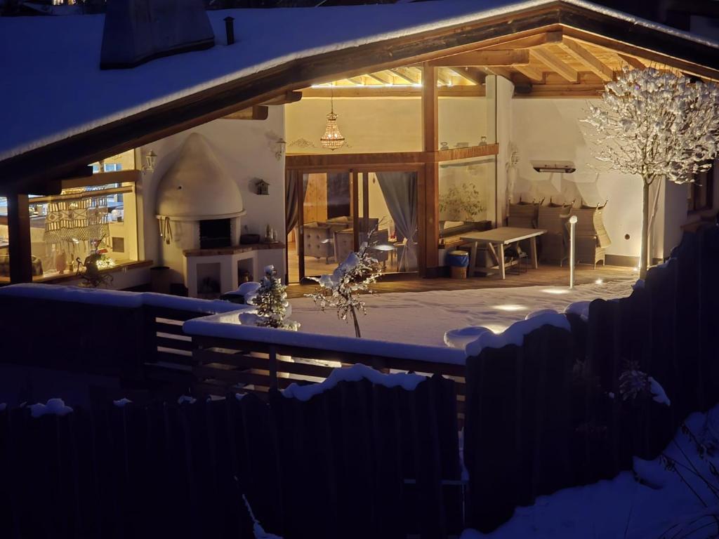 ChaletSerlesblickTIROL during the winter