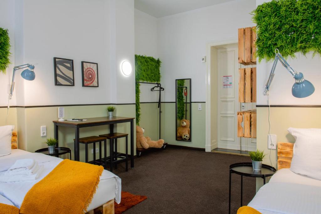 Postel nebo postele na pokoji v ubytování Hotel Alex Berlin