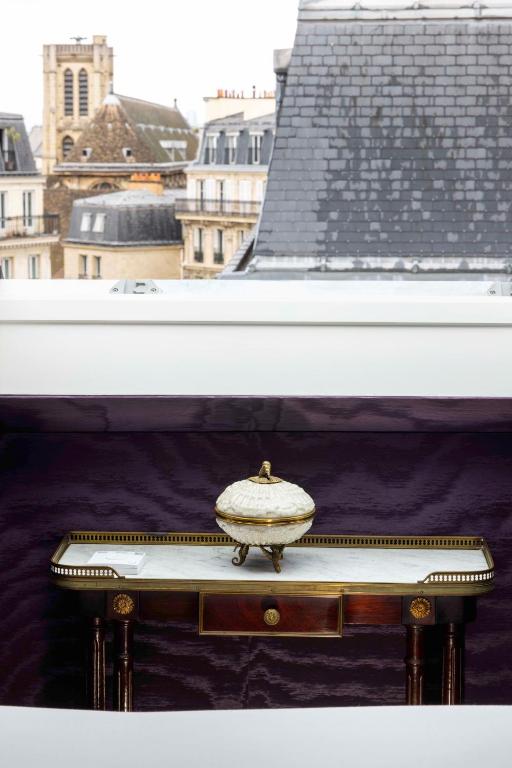 UNE AUTRE CHAMBRE - Resim 33