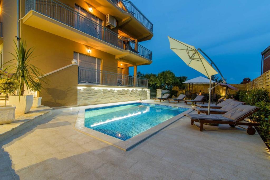MY DALMATIA - Penthouse Apartment Zadar with shared pool, Zadar ...