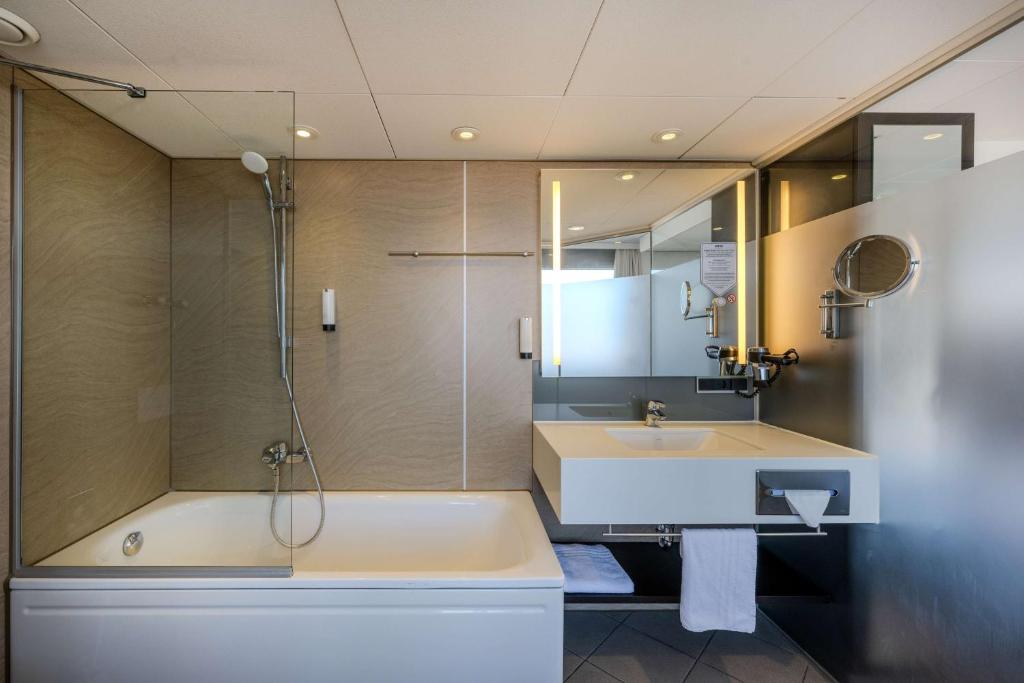 Bagno di Park Inn by Radisson Berlin Alexanderplatz