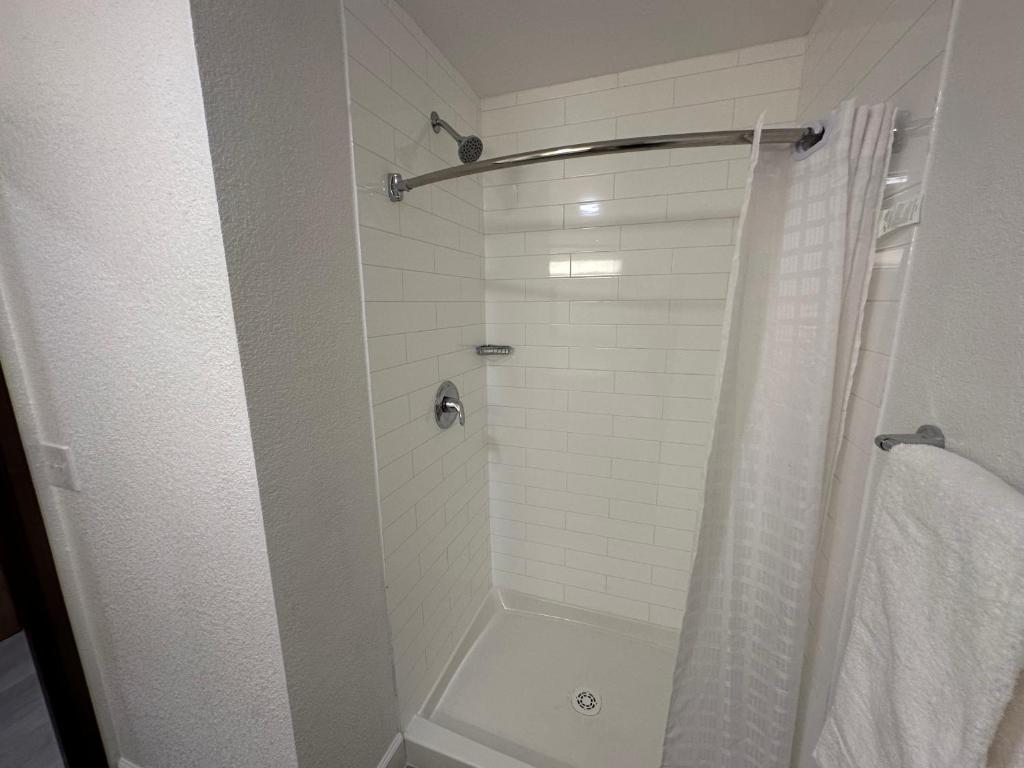 B&J Hotels photo