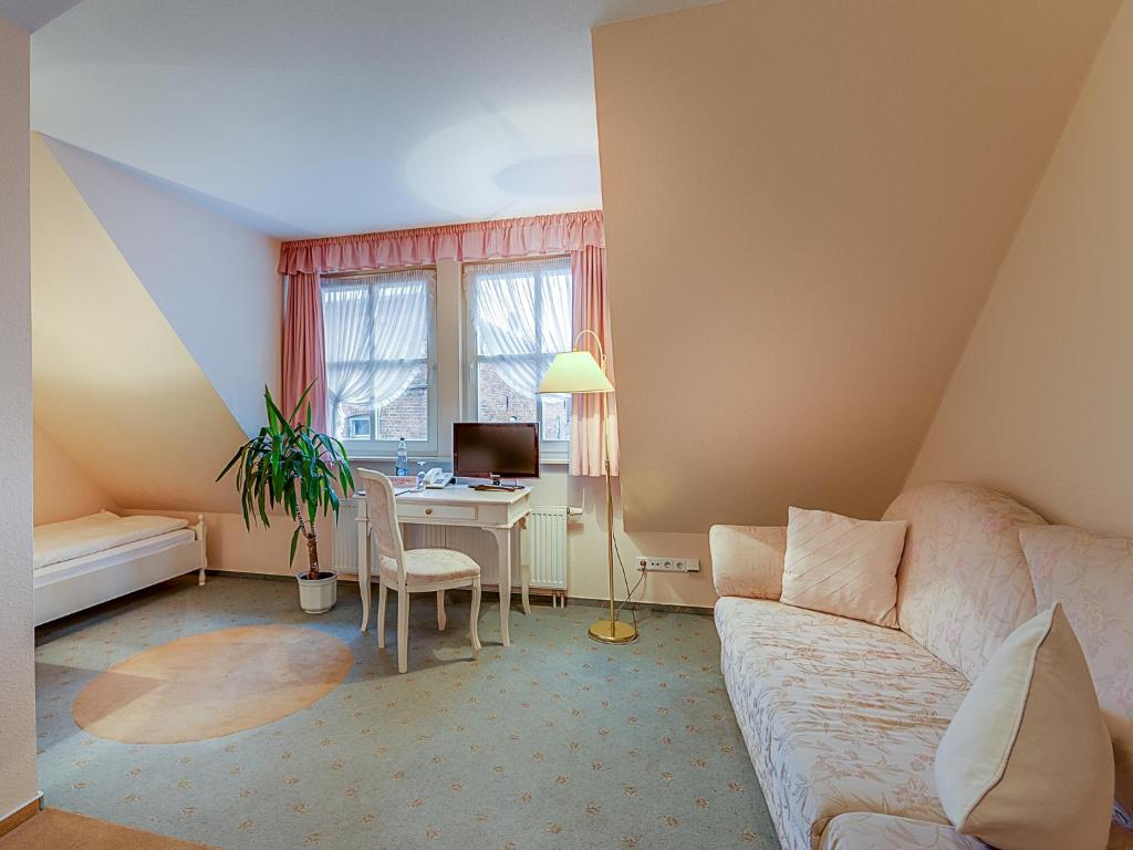 Hotel Zur Burg GmbH - Habitación Individual