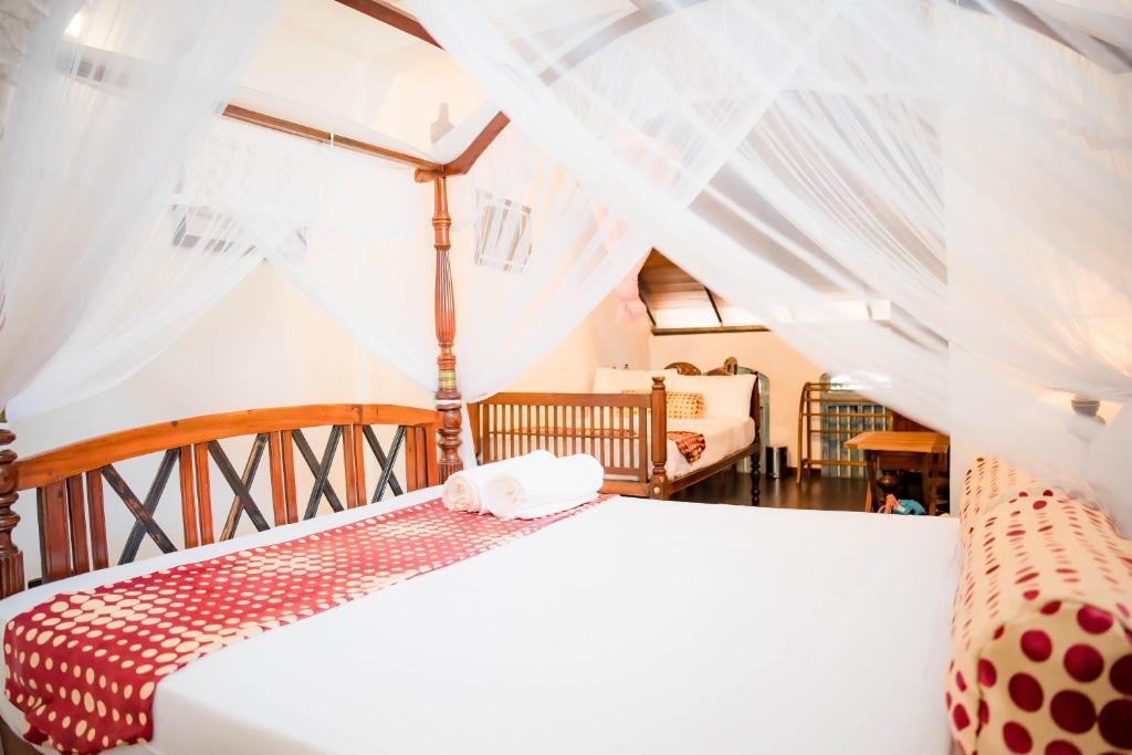 Dutch Wall Fort - 17