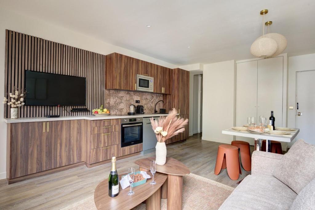 Kuchyň nebo kuchyňský kout v ubytování 201 Suite Anne - Superbe appartement