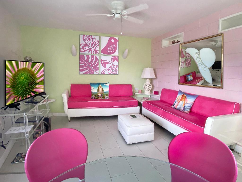 South Beach Place - Vero Beach - Suite Mit Queensize-Bett Und Poolblick