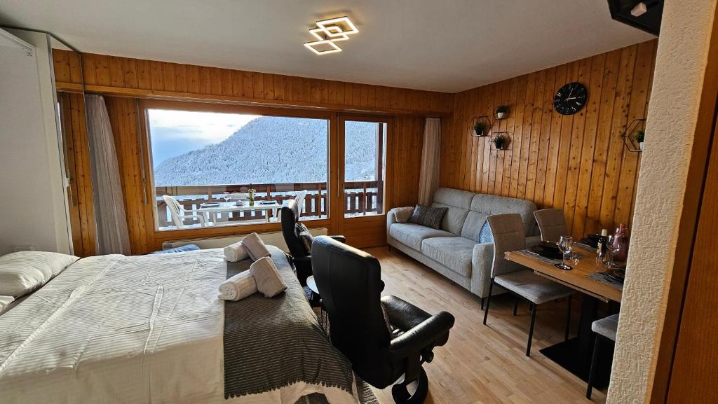 Příroda nedaleko aparthotelu