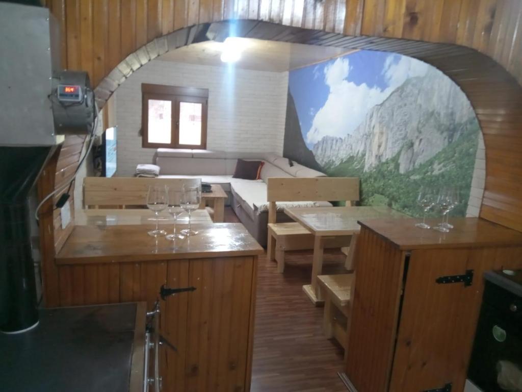 Kuchyň nebo kuchyňský kout v ubytování House under peaks