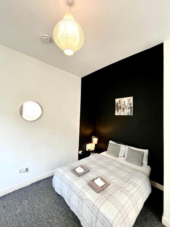 BELMONT Apartments - One-Bedroom Apartment