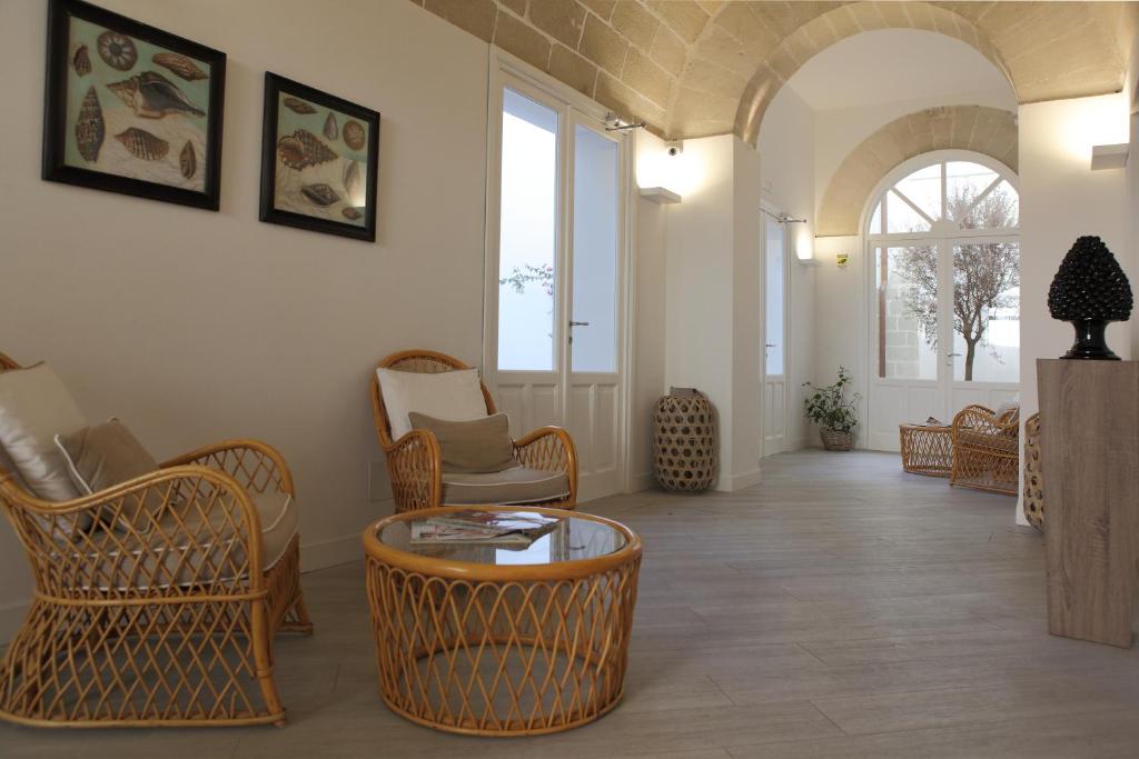 Posezení v ubytování Aegusa Hotel