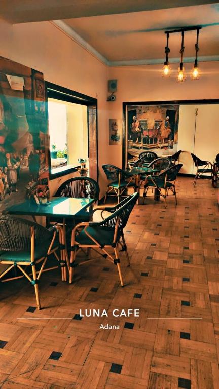 Posezení v ubytování LA Luna Hotel DOWNTOWN