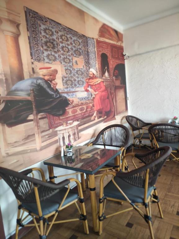 Posezení v ubytování LA Luna Hotel DOWNTOWN