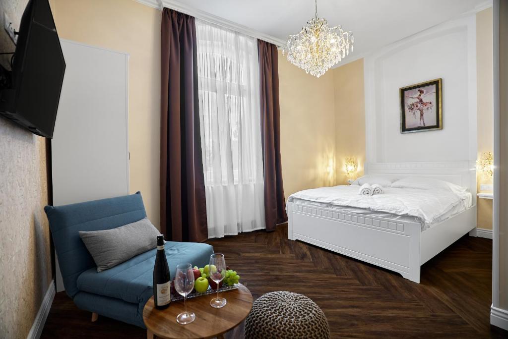 Postel nebo postele na pokoji v ubytování Chateau Franz